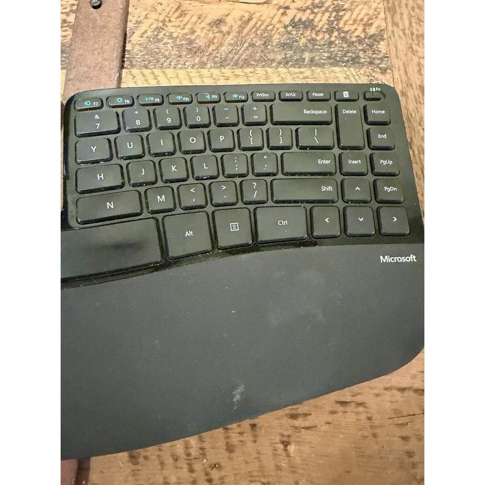 Microsoft Sculpt Ergonomic Keyboard Model 1559 USB Dongle Included - Tested